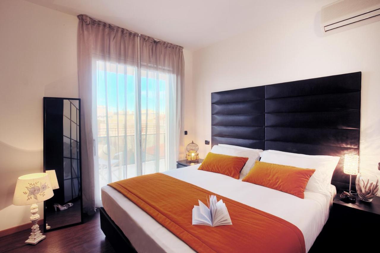 D-Place Hotel & Suite Риччоне Экстерьер фото
