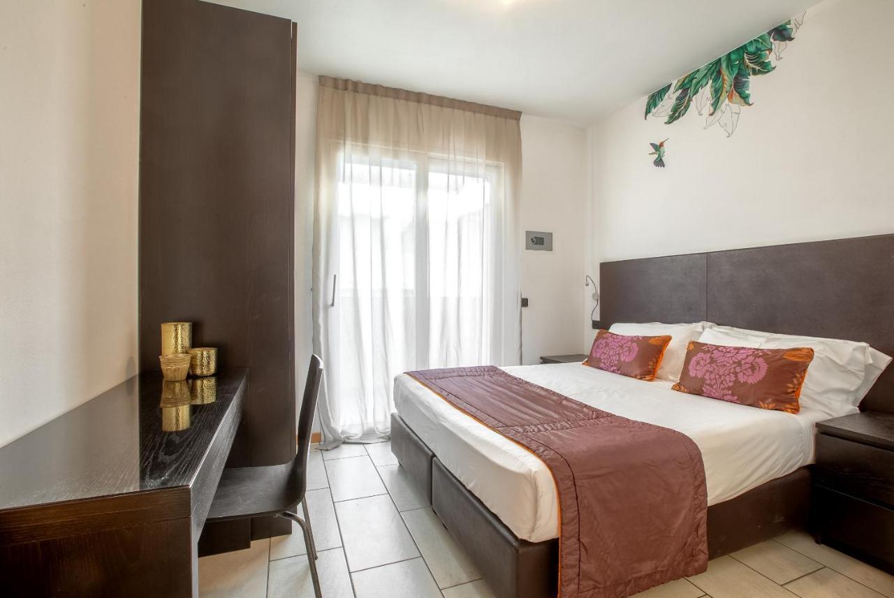D-Place Hotel & Suite Риччоне Экстерьер фото