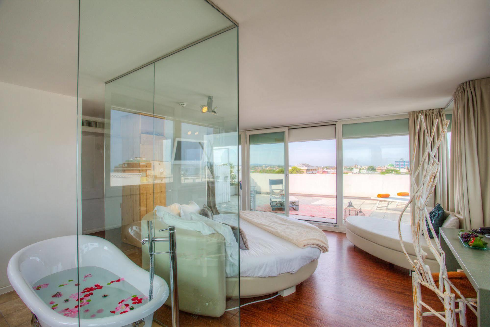 D-Place Hotel & Suite Риччоне Экстерьер фото