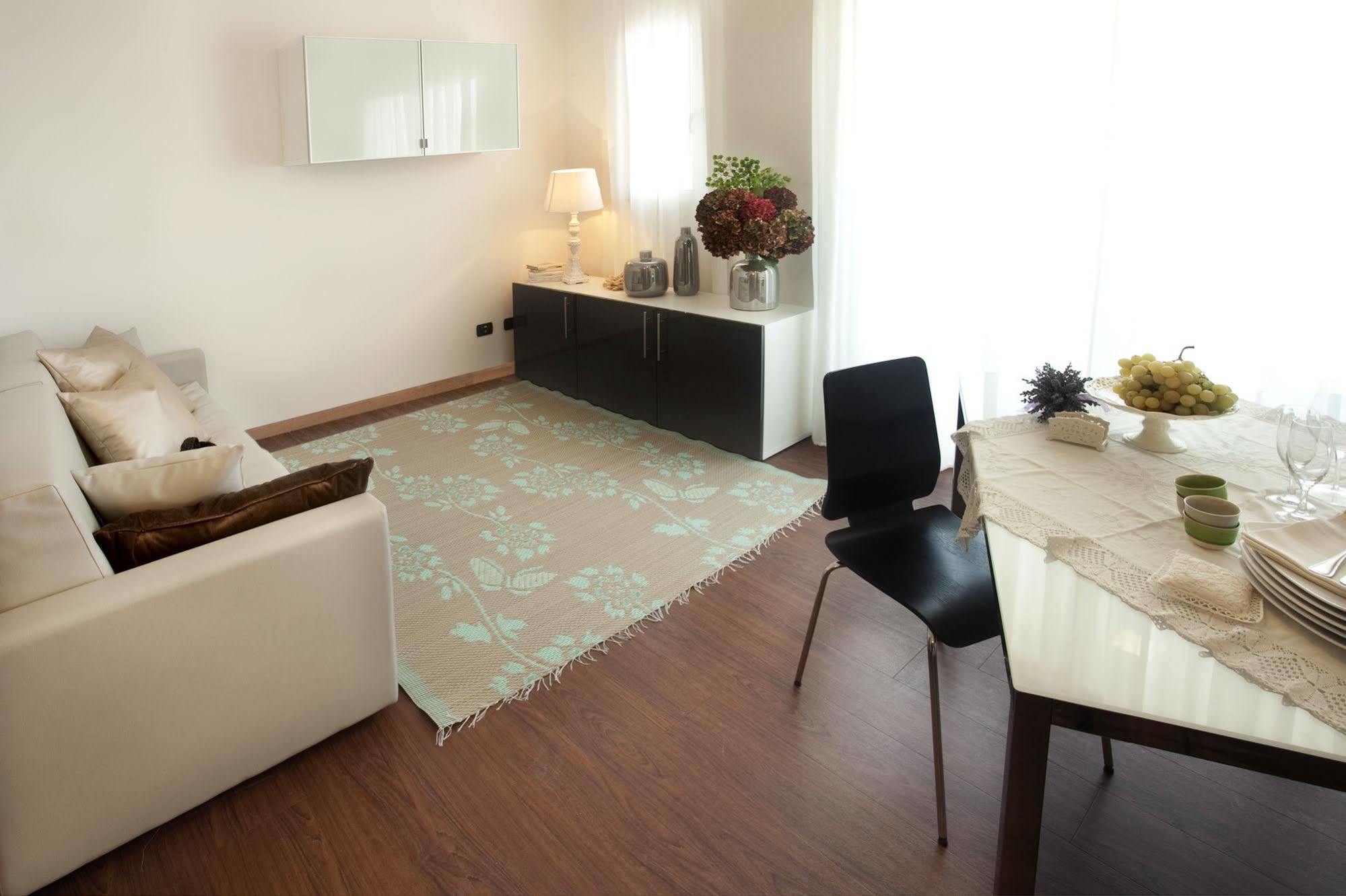 D-Place Hotel & Suite Риччоне Экстерьер фото